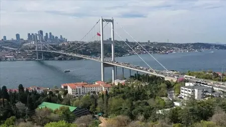 إسطنبول:توقف حركة السفن في مضيق البوسفور إسطنبول:توقف حركة السفن في مضيق البوسفور