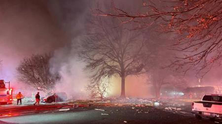 مقتل شخص وإصابة 13 آخرين جراء انفجار منزل بالولايات المتحدة الأمريكية