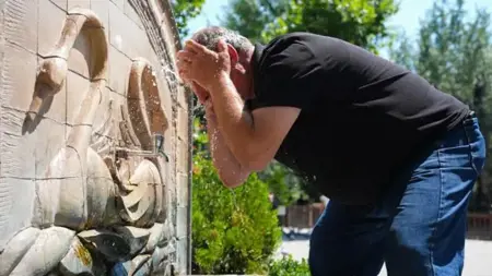 طقس دافئ يسود تركيا 