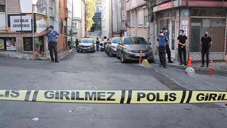 مقتل شخص وإصابة اثنين في هجوم مسلح بإسطنبول