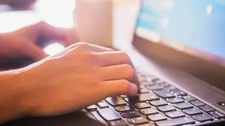 مهندسو البرمجيات في مرمى «ميراج كيتن»: عروض توظيف وهمية عبر لينكدإن تزرع برمجيات تجسس عبر «مهمة برمجية»