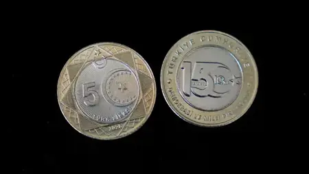 تركيا تسك عملة تذكارية من فئة 5 ليرات في الذكرى العاشرة لإحباط محاولة الانقلاب
