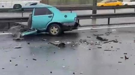 حادث غريب بإسطنبول.. انشطار سيارة إلى نصفين
