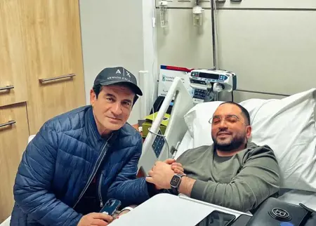 الفنان المصري محمد ثروت يكشف تفاصيل مرض نجله النادر