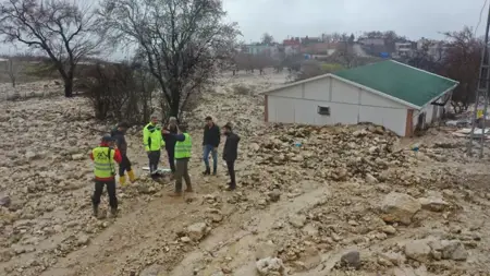 تركيا تُسجل 2826 انهيارًا أرضيًا ناجمة عن الزلازل