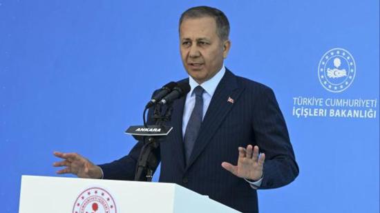 تركيا تقلّص نسبة المهاجرين غير النظاميين إلى 1.8% بفضل "مركبات الهجرة المتنقلة"