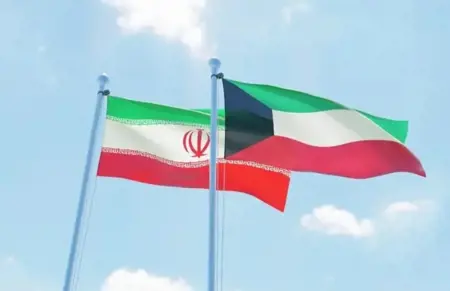 الكويت تصعّد دبلوماسيًا ضد إيران بعد الهجوم على مطارها