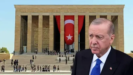 أردوغان وقيادات الدولة التركية يزورون ضريح أتاتورك احتفالاً بذكرى عيد النصر الـ104