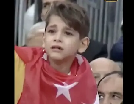 براءة طفل سوري تشغل منصات التواصل في تركيا بعد دعائه لأردوغان بالفوز