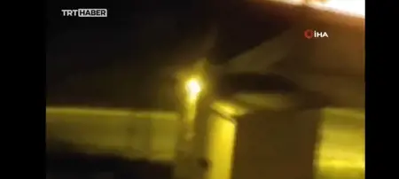 شاحنة تصطدم بالطابق الثاني لأحد المنازل في سيواس التركية