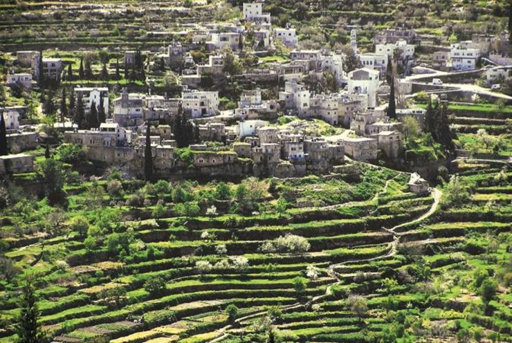 وزير التعليم الفلسطيني يفتتح العام الدراسي في بتّير