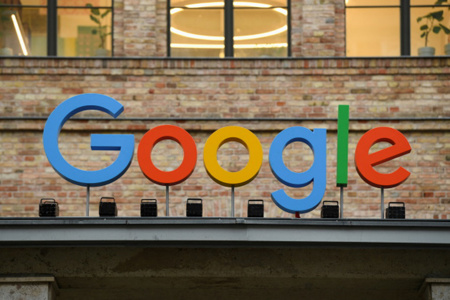 "غوغل" تستحوذ على شركة مختصة بالأمن السيبراني مقابل 5.4 مليار دولار