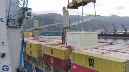 تركيا تستقبل 522 منزل متنقل من قطر إلى الإسكندرونة