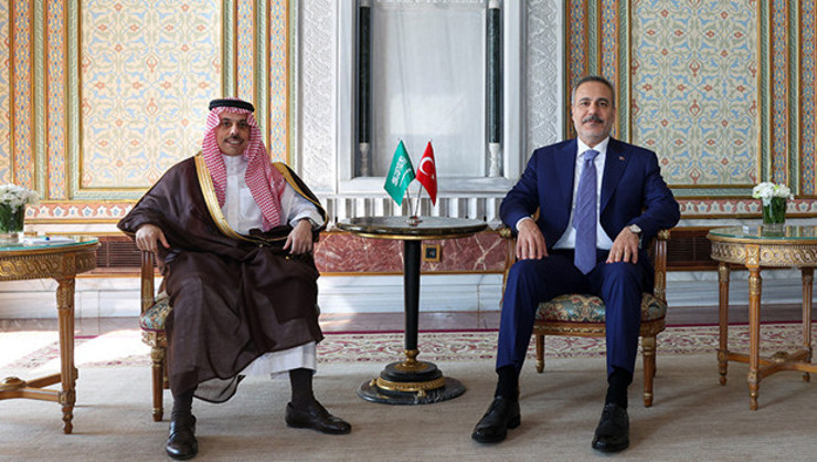 انطلاق أول اجتماعات «اتفاقية مكة» في إسطنبول.. وفيدان يلتقي بن فرحان