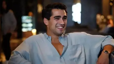 مسلسل " الطائر الرفراف" يجلب الحظ  للممثل التركي ميرت رمضان ديمير  مسلسل " الطائر الرفراف" يجلب الحظ  للممثل التركي ميرت رمضان ديمير