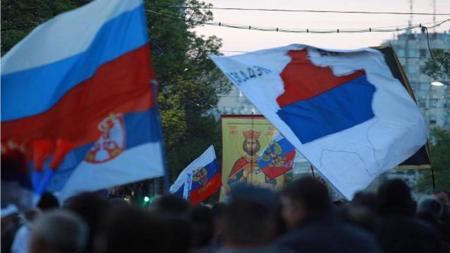 الشعب الصربي يحتج على طرد روسيا من مجلس حقوق الإنسان 