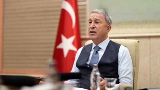 إصابة وزير الدفاع التركي بفيروس كورونا