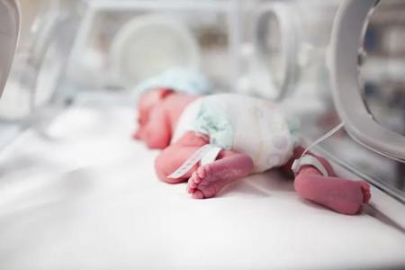 ممرضة بريطانية تقتل 7 أطفال حديثي الولادة بطريقة متوحشة