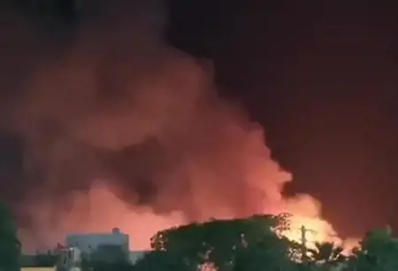 غارات غامضة تضرب بوشهر وكوناراك الإيرانيتين.. وواشنطن تنفي مسؤوليتها وتُلمّح للكويت والبحرين