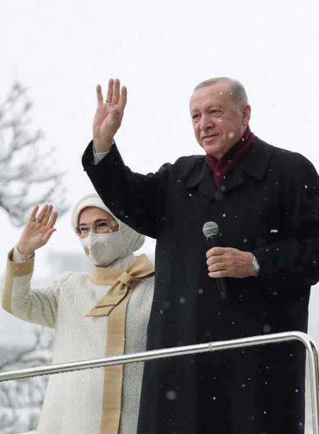 ممثلو الأقليات في تركيا يهنئون أردوغان عقب إعادة انتخابه رئيسا للعدالة والتنمية