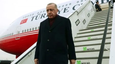 أردوغان يصل روما لحضور قمة قادة العشرين