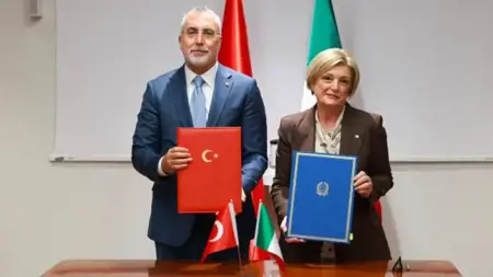 تركيا وإيطاليا توقعان اتفاقاً للتعاون في العمل والتوظيف والضمان الاجتماعي