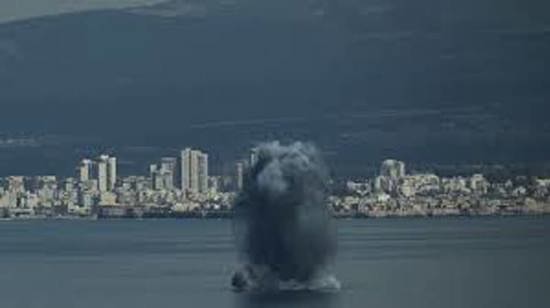 إيران تعلن ضرب أهداف أمريكية بحرية 