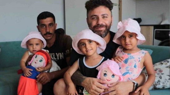 بادرة إنسانية ..شاب تركي يلغي هدية عيد زواجه ويستأجر منزلاً لعائلة سورية