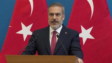 وزير الخارجية التركي يبحث مع نظيره الدنماركي حوادث حرق القرآن الكريم