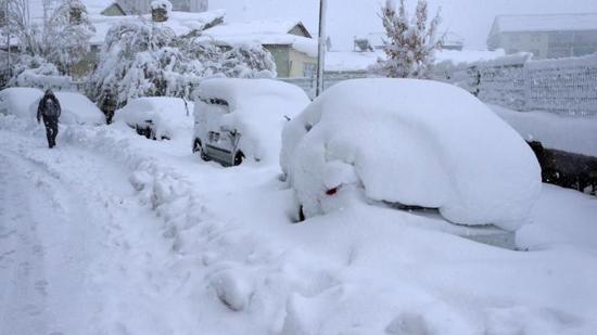 تعليق الدراسة في 11 مدينة تركية بسبب تساقط الثلوج بغزارة 