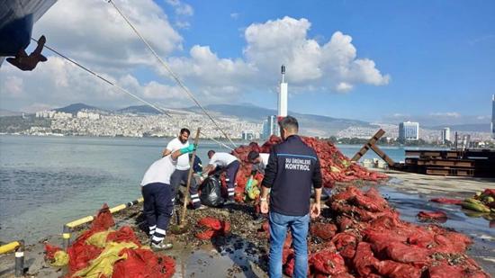 ضبط 27 طن من البلح البري المصطاد غير قانونياً في إزمير