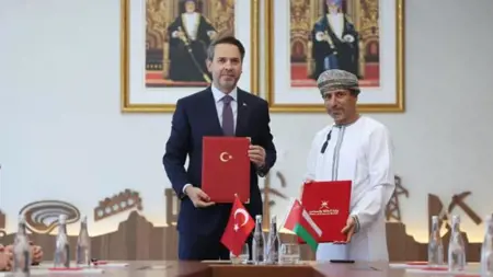 تركيا وسلطنة عُمان توقعان مذكرة تفاهم للتعاون في قطاع الطاقة