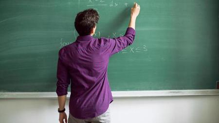إحصائية تكشف أعداد المدرسين العاملين في المدارس التركية