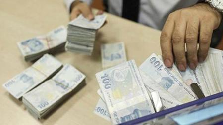 الليرة التركية تنخفض مقابل العملات الأجنبية
