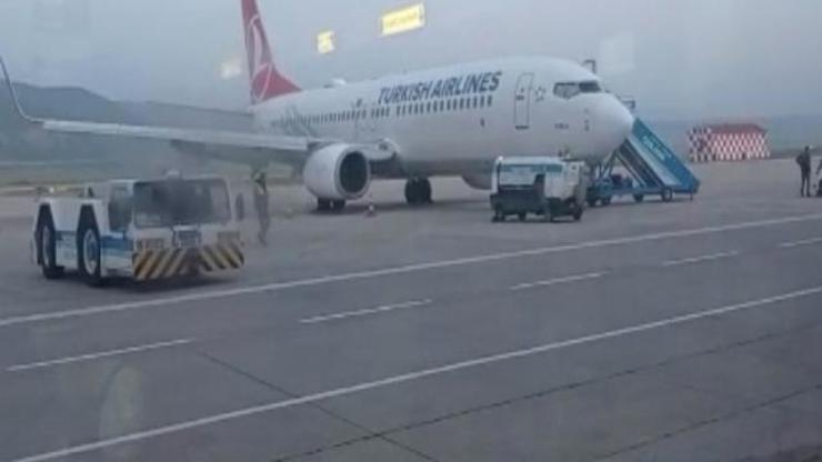 “A Bird Collides with Turkish Airlines Plane at Isparta Airport”