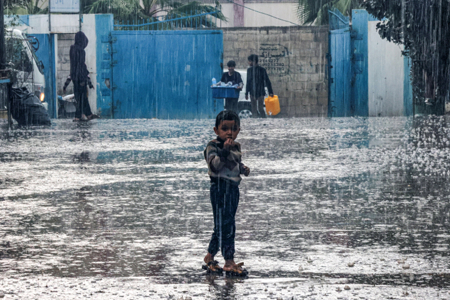 كيف استقبل أهل غزة الأمطار الغزيرة؟