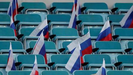 تداعيات الغزو الروسي لأوكرانيا على الملاعب.. الفيفا يصدر قرارات صارمة ضد روسيا