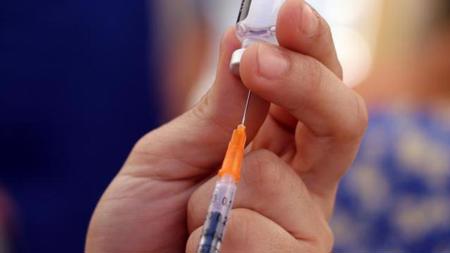 محافظ إسطنبول  يعلن معدل التطعيم في المدينة