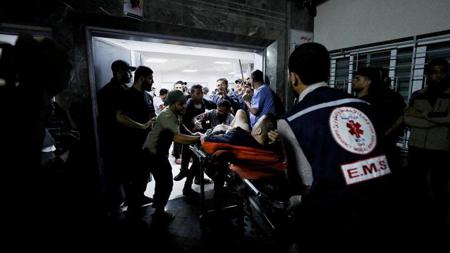 قوات الاحتلال تقتحم مستشفى الشفاء 