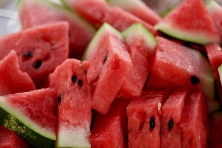 حقائق صادمة عن فوائد قشور البطيخ.. تعرف عليها