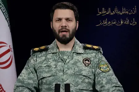 إيران تهدد بسحق «كل البنية التحتية بالمنطقة» رداً على تهديدات ترامب.. والأردن يسقط 8 صواريخ باليستية فجراً