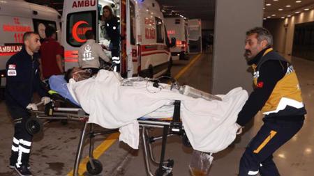  وصفت حالتهم بالخطيرة..وصول 6 مصابين في "حادث انهيار منجم بارتين" إلى اسطنبول