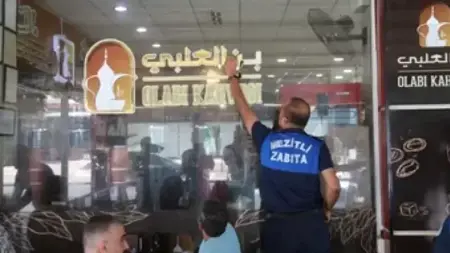 ولاية تركية جديدة تشرع بإزالة اللافتات والملصقات العربية