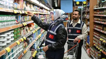 حملات تفتيشية مكثفة على الأسواق في تركيا استعداداً لعيد الفطر