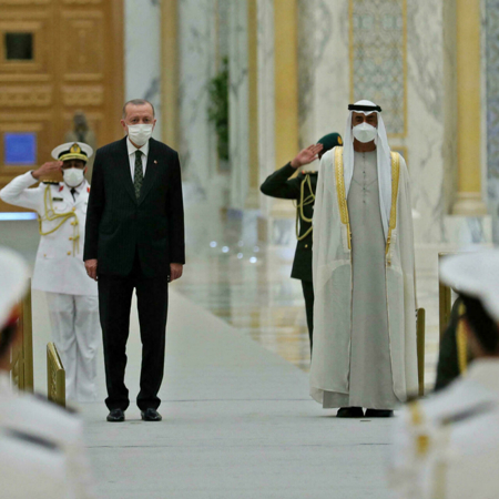الرئيس أردوغان يعود لتركيا مختتما زيارته إلى الإمارات 