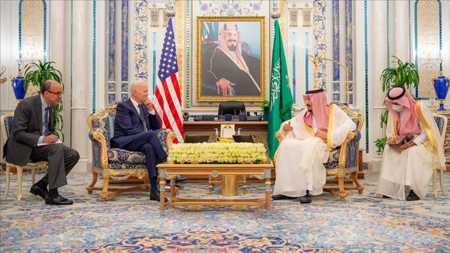 السعودية .. الملك سلمان وبايدن يبحثان تعزيز العلاقات بين البلدين