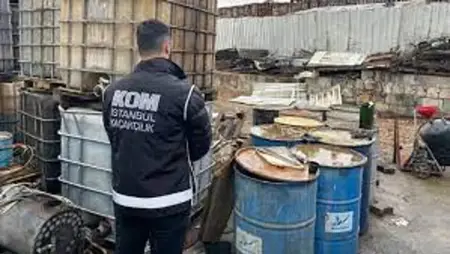 شرطة إسطنبول تضبط 70 ألف لتر  زيت محركات مقلد