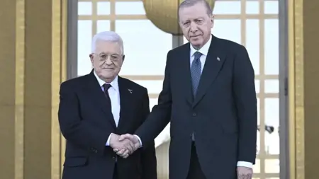 عبّاس من أنقرة: أشكر تركيا على دعمها القضية الفلسطينية.. ولا سلام عادلاً دون إنهاء الاحتلال