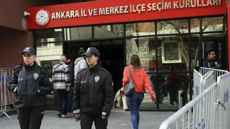 تركيا على موعد غداً مع انتهاء عملية الــ 100 ألف توقيع