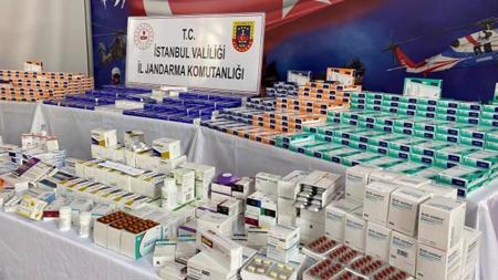شرطة إسطنبول تنفذ عملية أمنية ضد تجارة الأدوية المزيفة